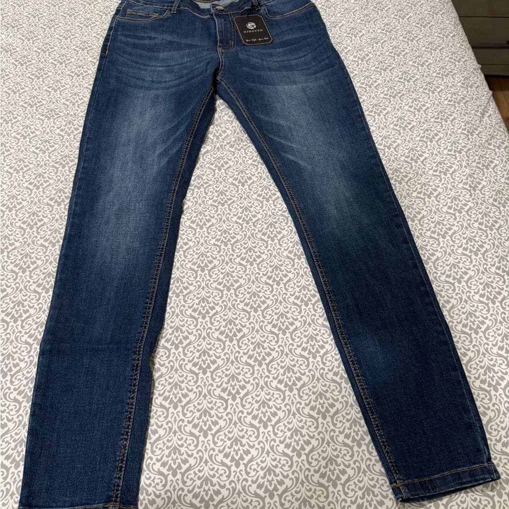 NWT. Men’s Gingtto Skinny Fit Denim Jeans